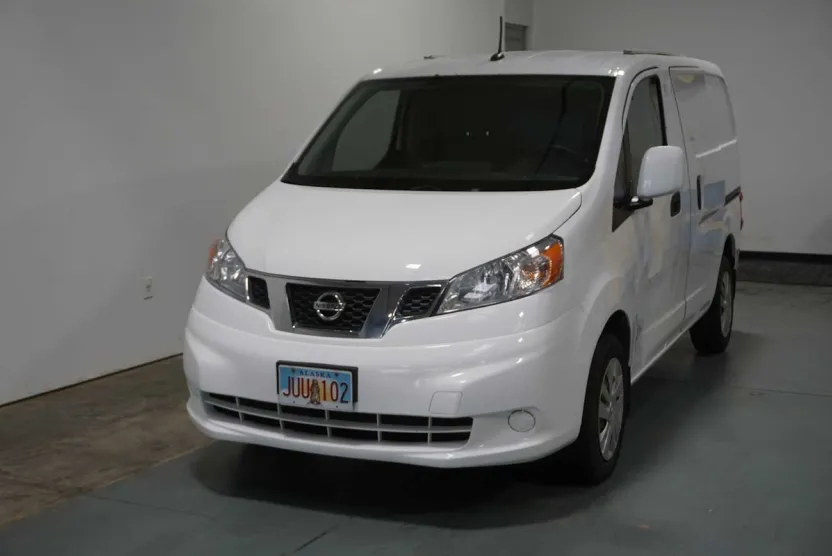 2016 Nissan NV200 SV photo 1