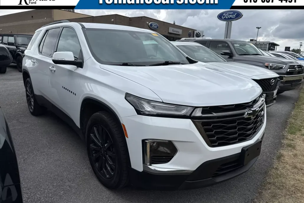 2023 Chevrolet Traverse RS photo 1