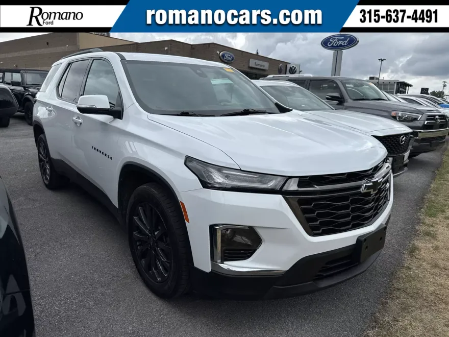 2023 Chevrolet Traverse RS photo 1