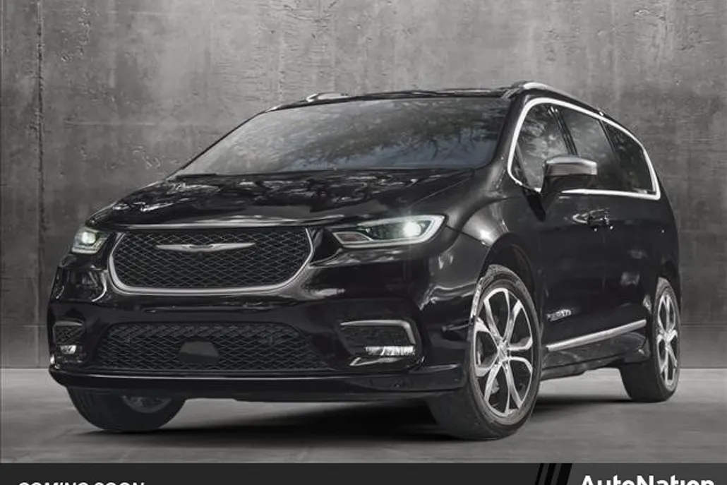 2025 Chrysler Pacifica photo 1