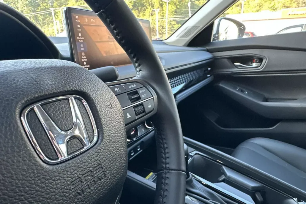 2025 Honda Accord Hybrid EX-L photo 1