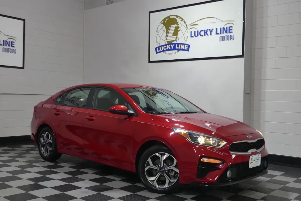 2021 Kia Forte LXS photo 1