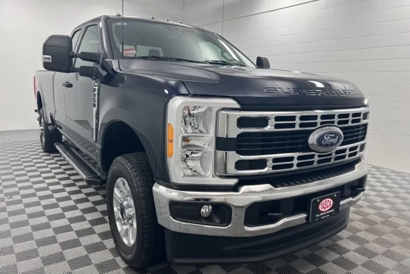 2023 Ford F-250 photo 1