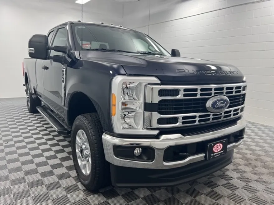 2023 Ford F-250 photo 1