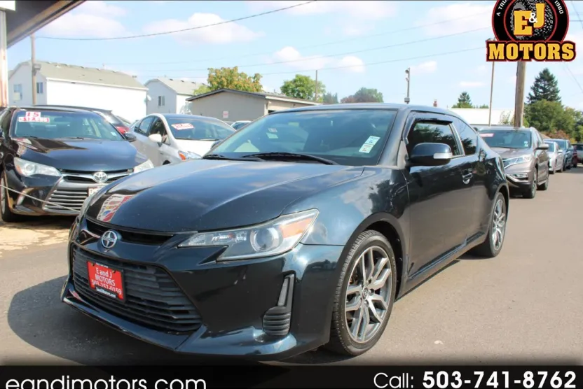 2015 Scion tC photo 1