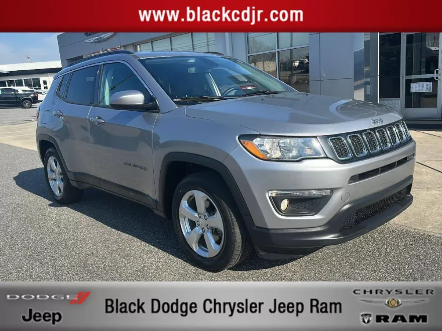 2019 Jeep Compass Latitude photo 1