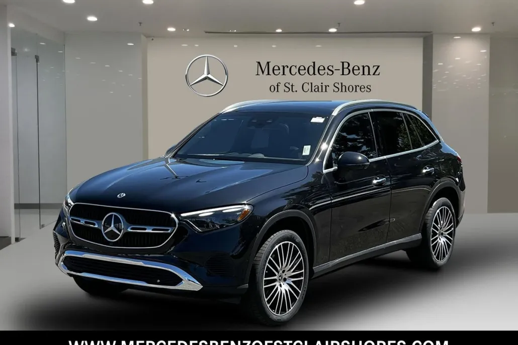 2024 Mercedes Benz GLC 300 4MATIC photo 1