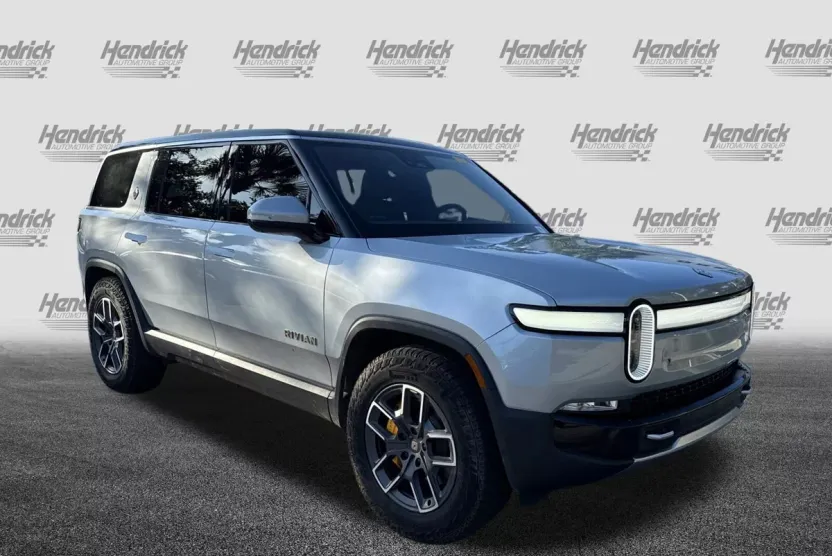 2023 Rivian R1S Adventure photo 1