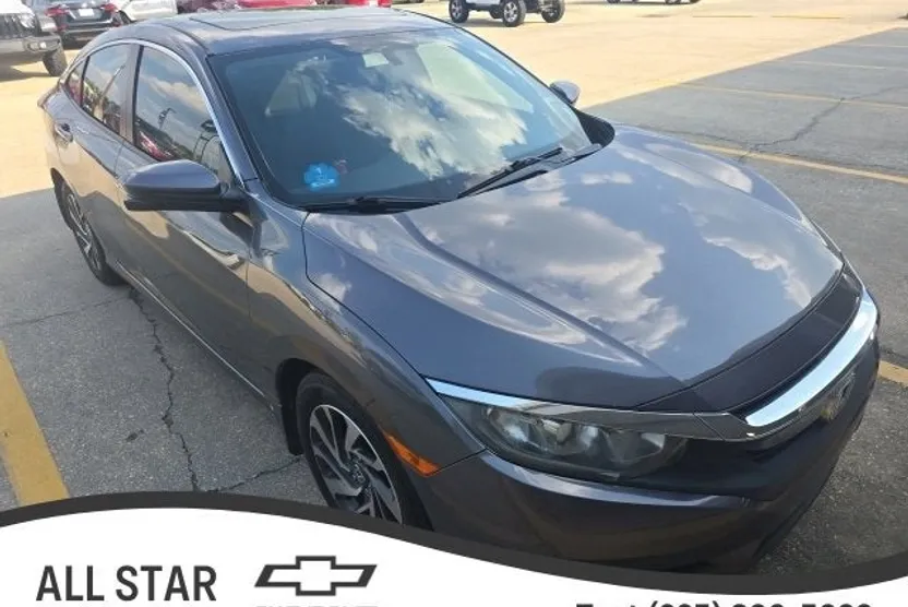2018 Honda Civic EX photo 1