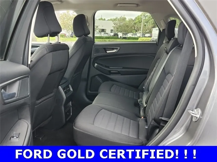 2024 Ford Edge SE photo 1