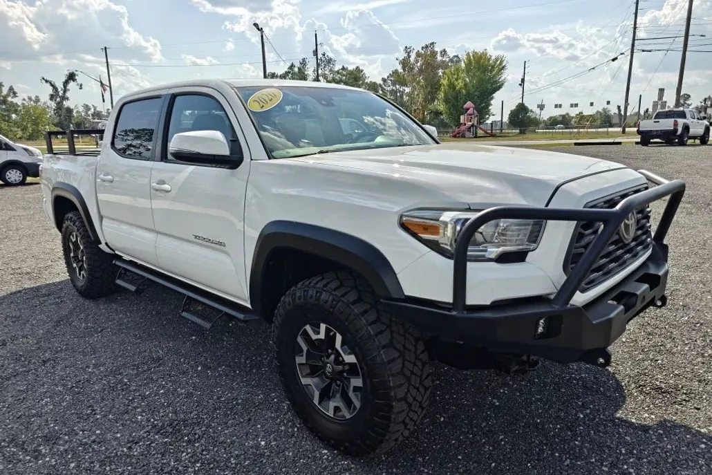 2020 Toyota Tacoma SR V6 photo 1