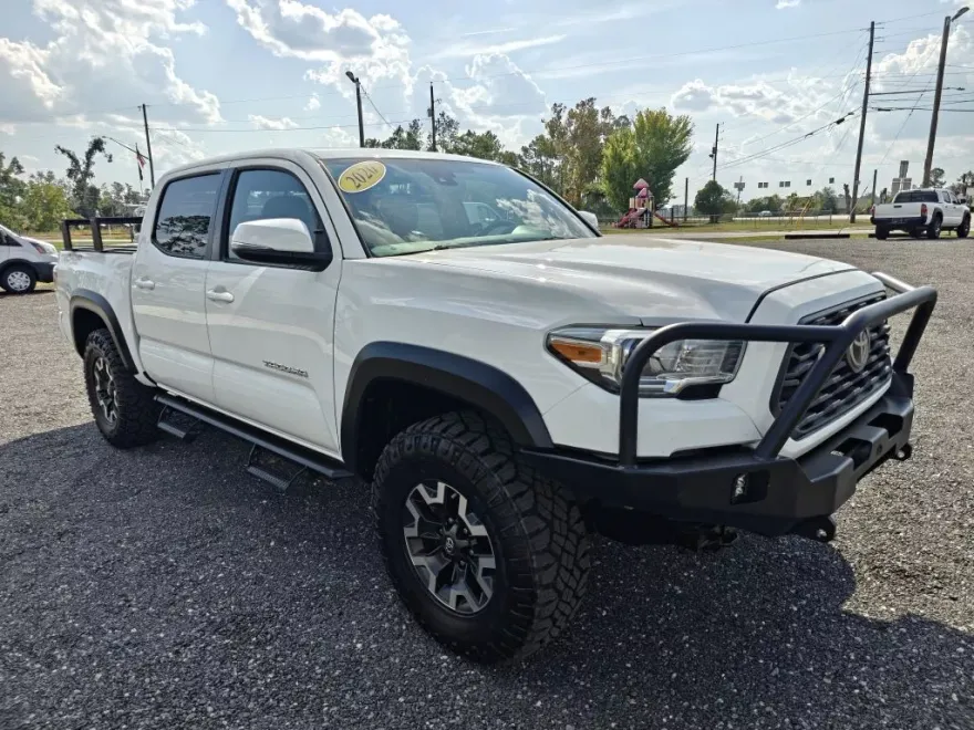 2020 Toyota Tacoma SR V6 photo 1