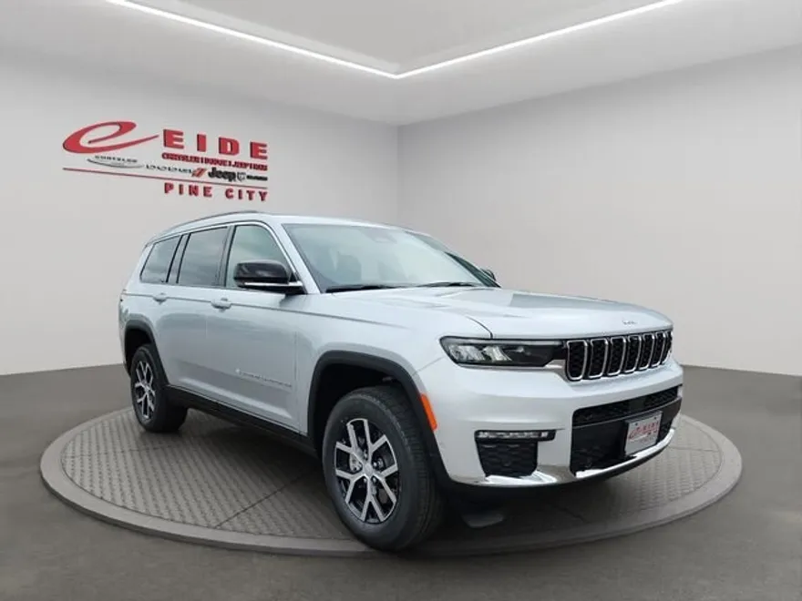 2025 Jeep Grand Cherokee Limited photo 1