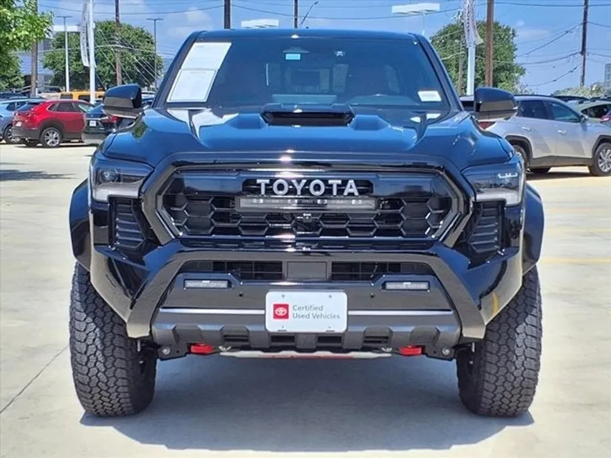 2025 Toyota Tacoma 4x4 TRD Pro photo 1