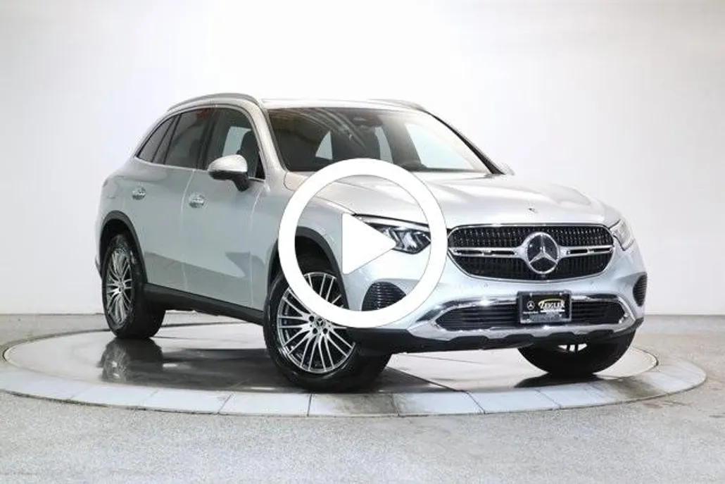 2025 Mercedes Benz GLC 300 4MATIC photo 1