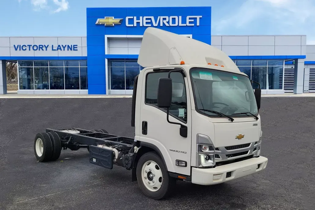 2024 Chevrolet Silverado photo 1
