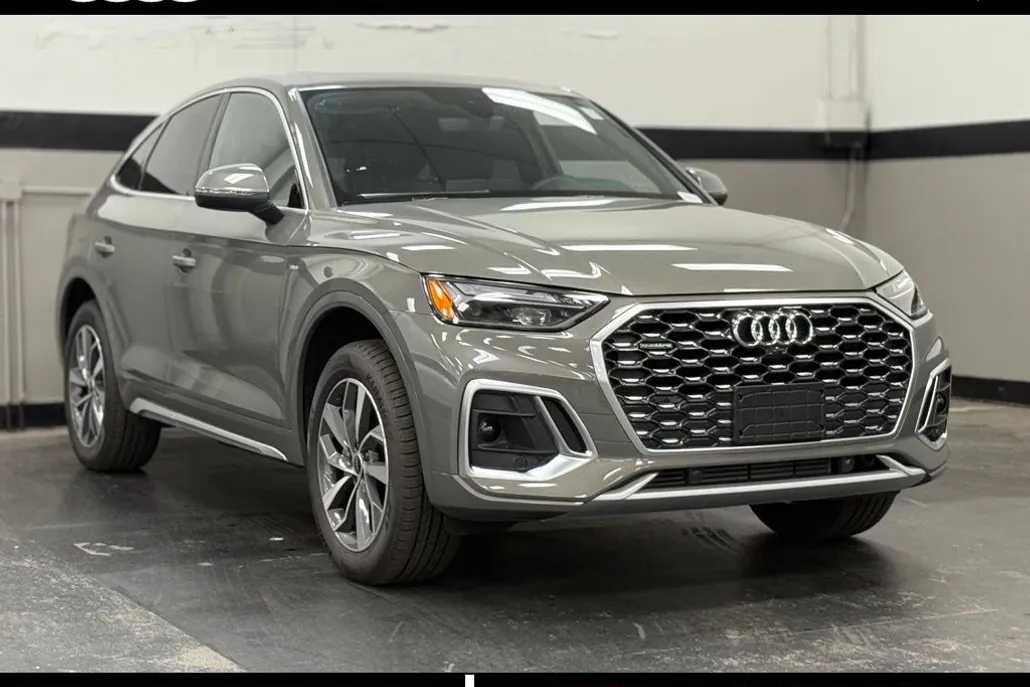 2025 Audi Q5 Sportback 45 S line Premium photo 1