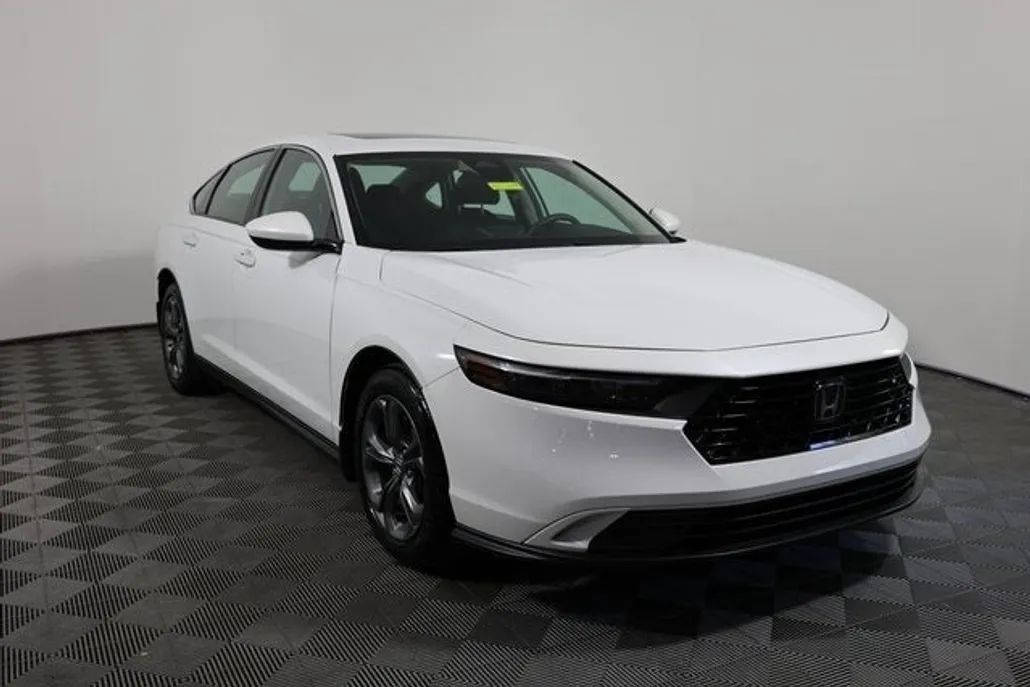 2023 Honda Accord EX photo 1