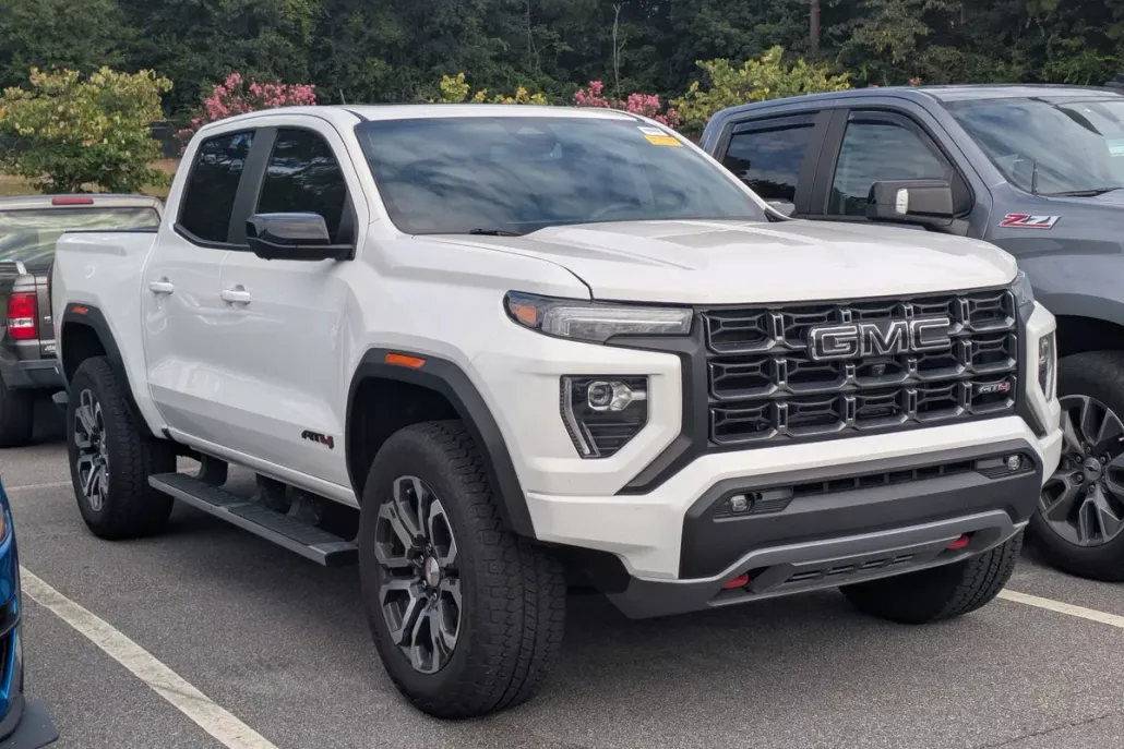 2024 Gmc Canyon AT4 photo 1