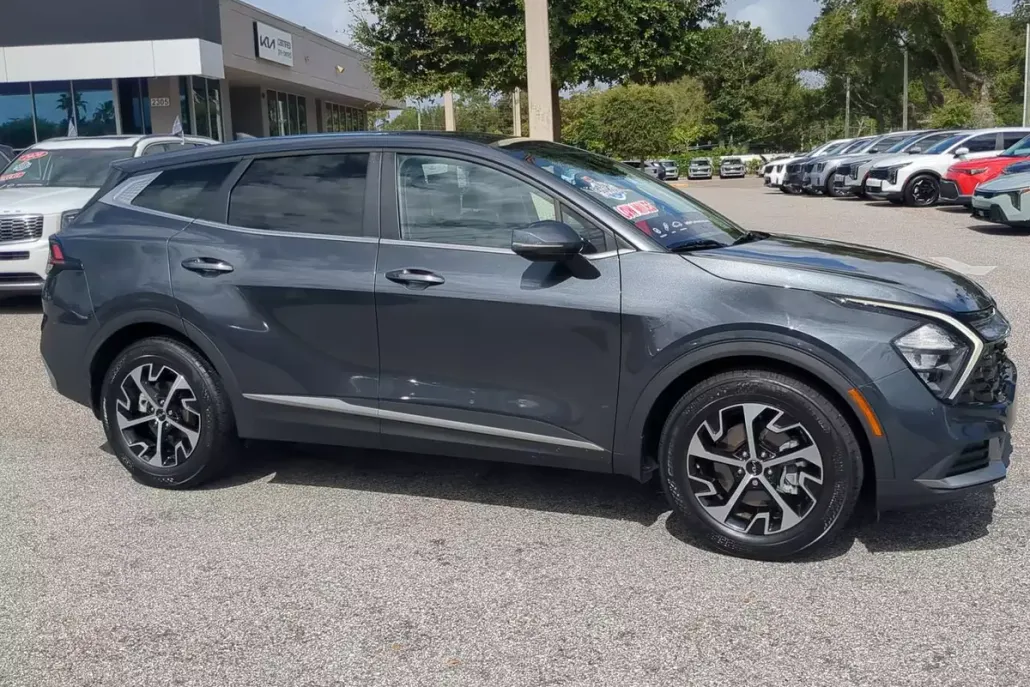 2023 Kia Sportage EX photo 1