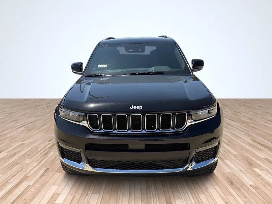 2025 Jeep Grand Cherokee Limited photo 1