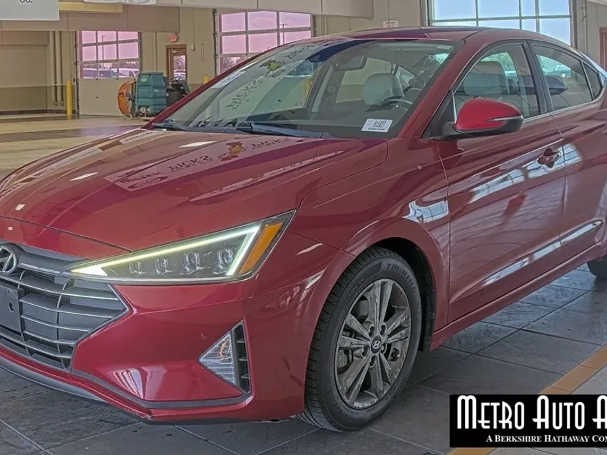 2020 Hyundai Elantra Limited photo 1