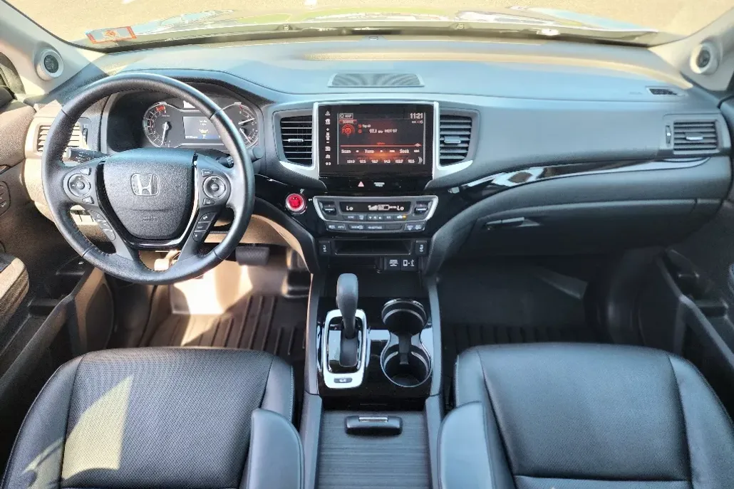 2019 Honda Ridgeline RTL-E photo 1
