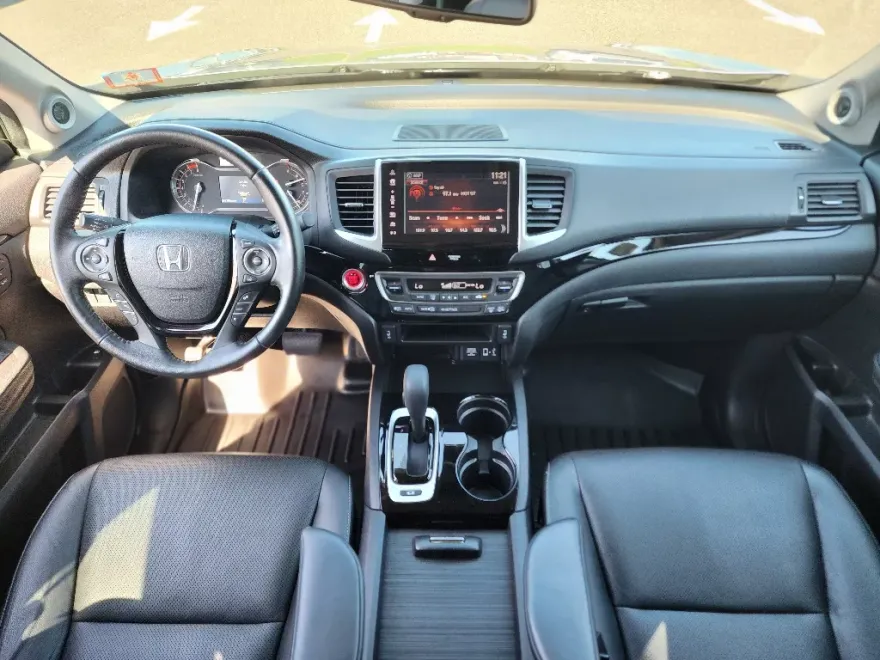 2019 Honda Ridgeline RTL-E photo 1
