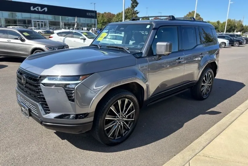 2024 Lexus GX 550 Luxury photo 1