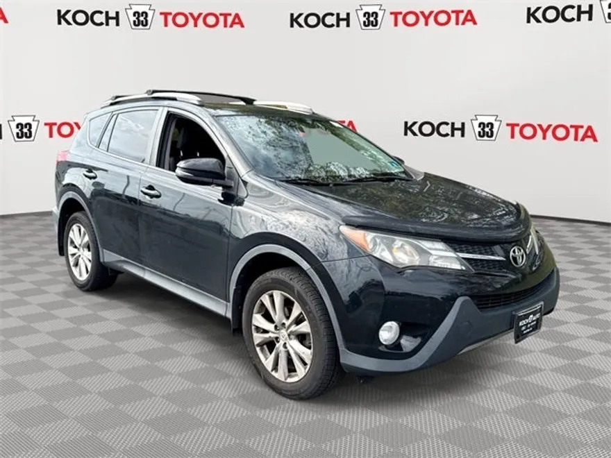2015 Toyota RAV4 Limited photo 1