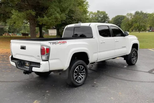2022 Toyota Tacoma 4x4 TRD Sport photo 3