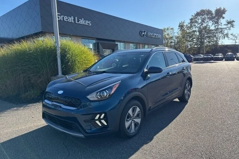 2021 Kia Niro LX photo 1