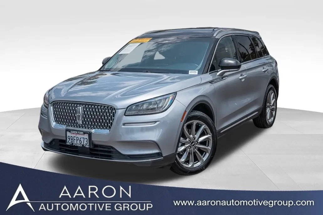 2022 Lincoln Corsair Standard photo 1