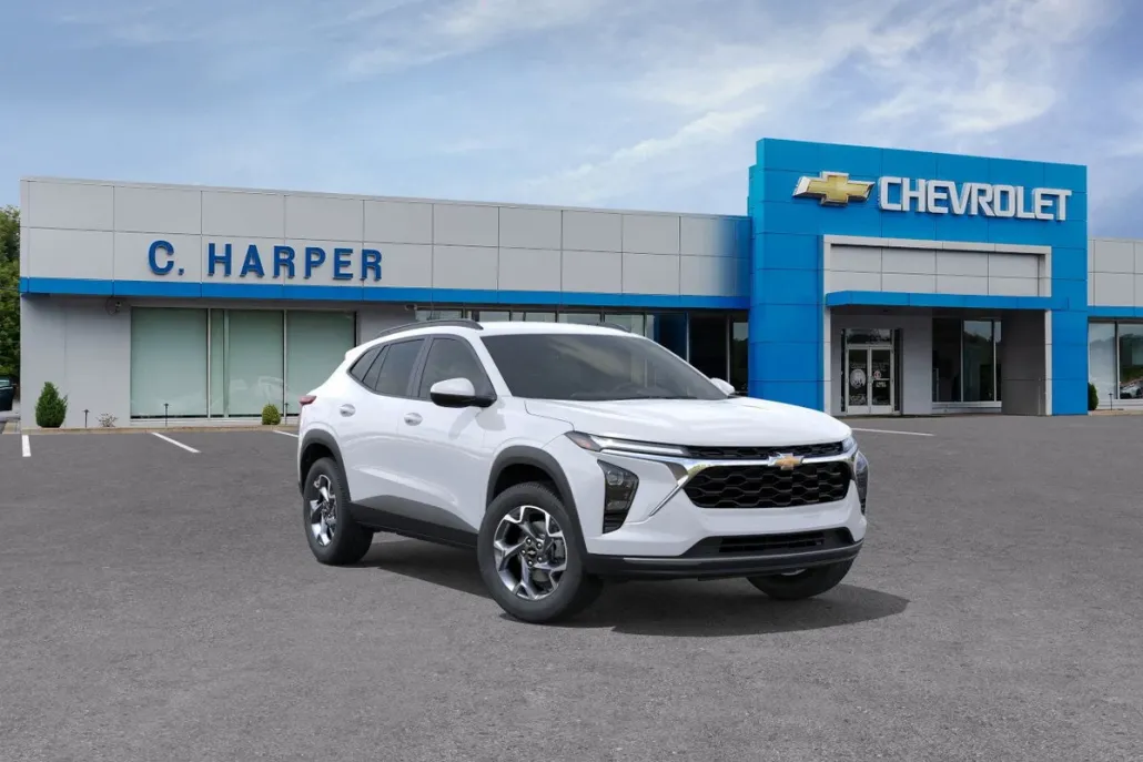 2025 Chevrolet Trax LT photo 1