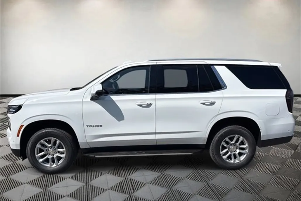 2026 Chevrolet Tahoe LT photo 1