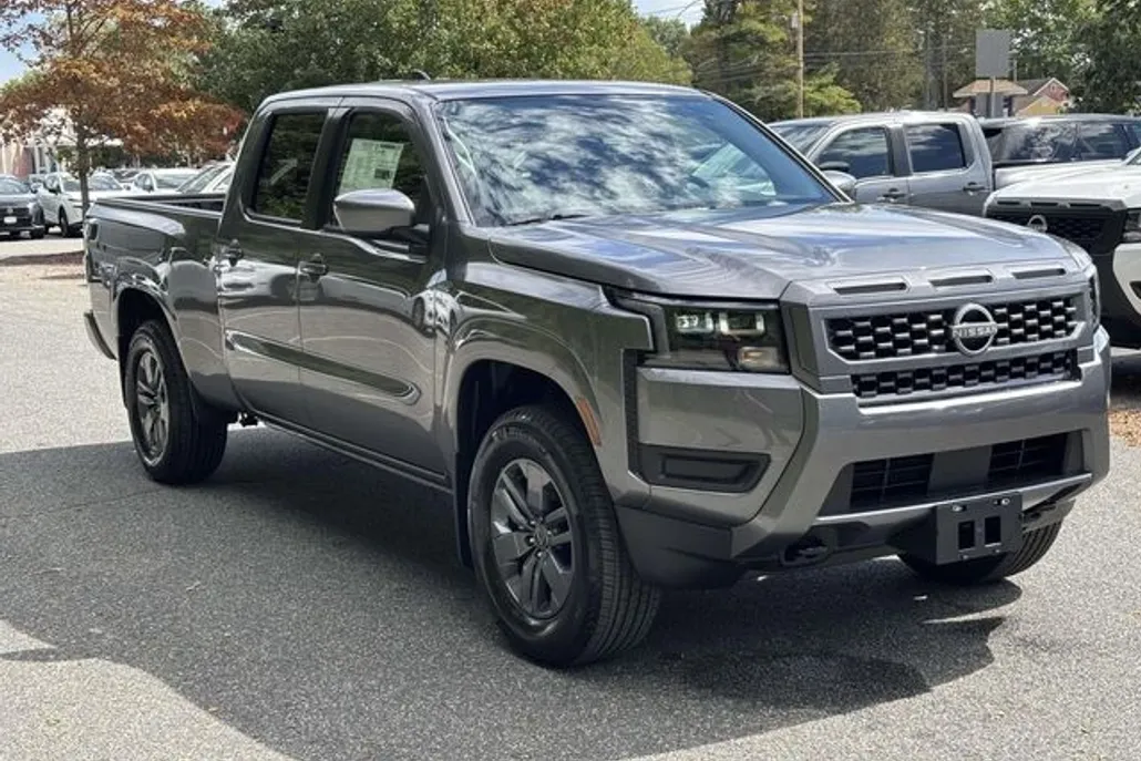 2026 Nissan Frontier SV photo 1