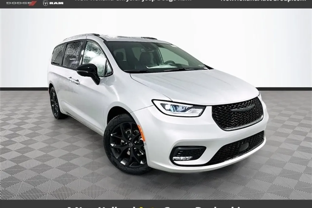 2026 Chrysler Pacifica Limited photo 1