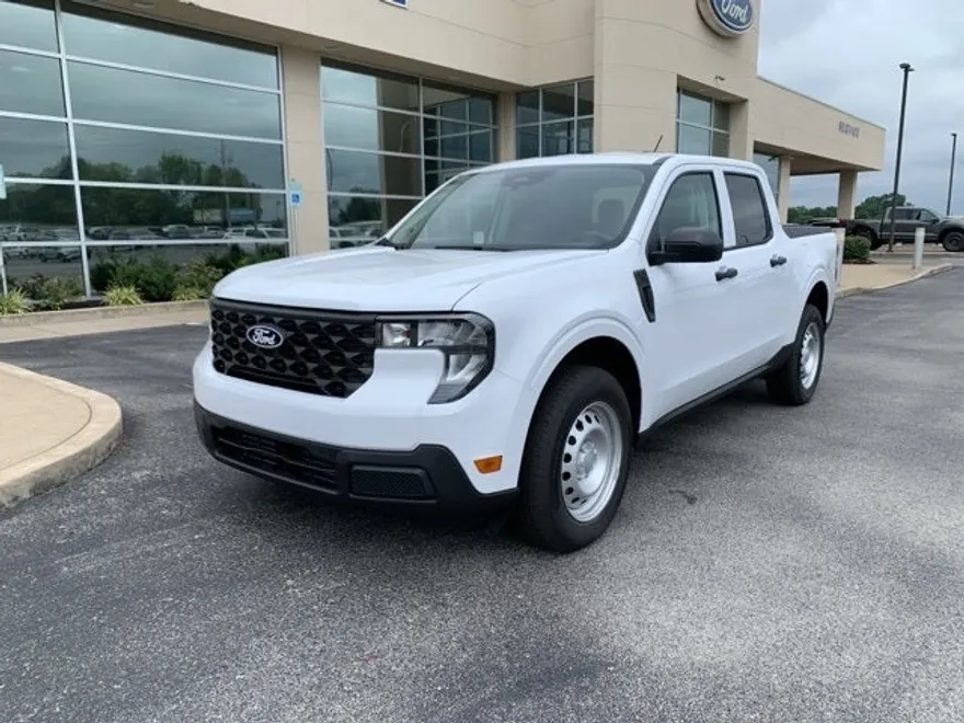 2025 Ford Maverick XL photo 1