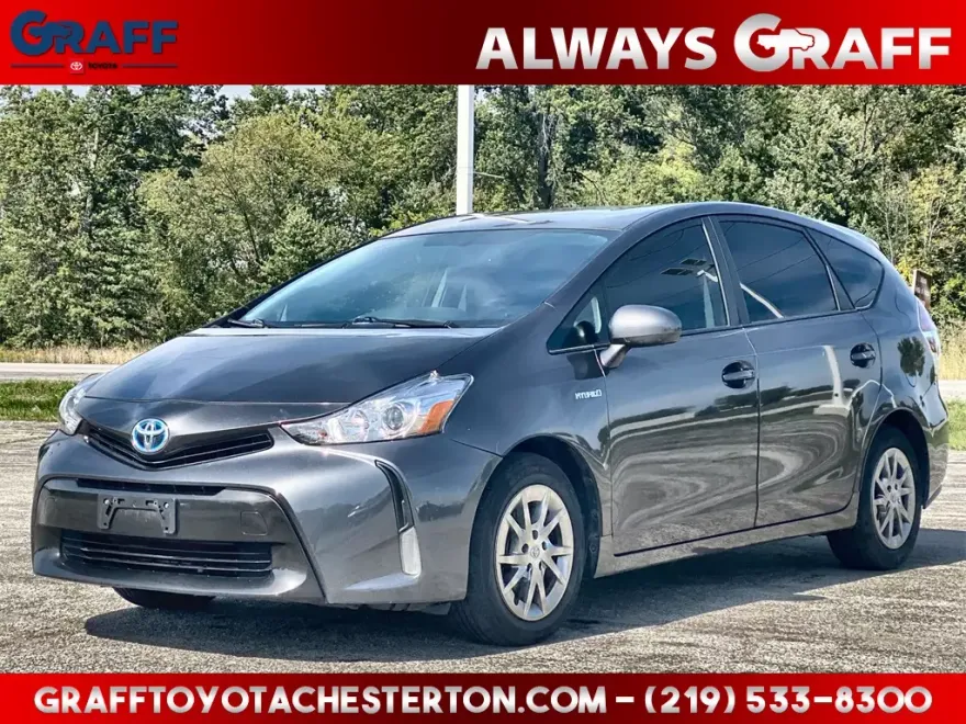 2017 Toyota Prius V Four photo 1