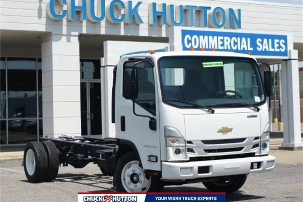 2024 Chevrolet Silverado 4500HD photo 1