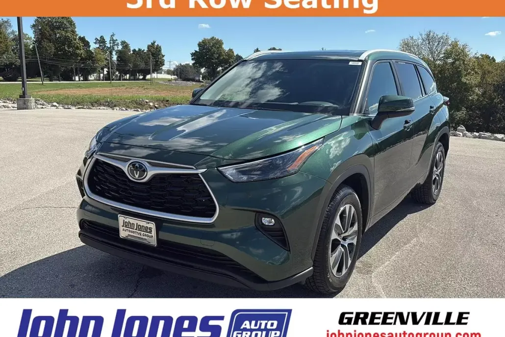 2024 Toyota Highlander XLE photo 1