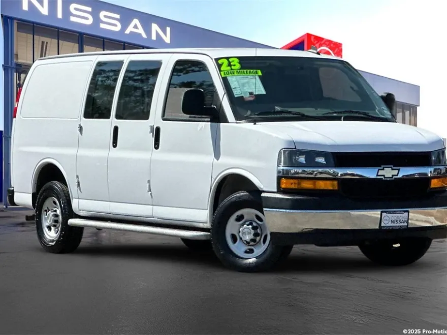 2023 Chevrolet Express 2500 Work Van Cargo photo 1