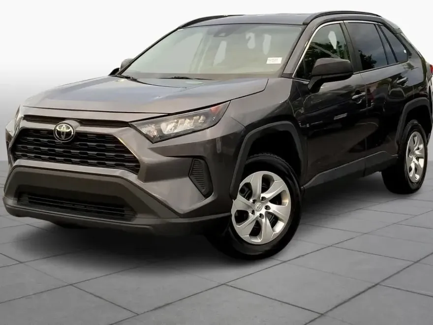 2023 Toyota RAV4 LE photo 1