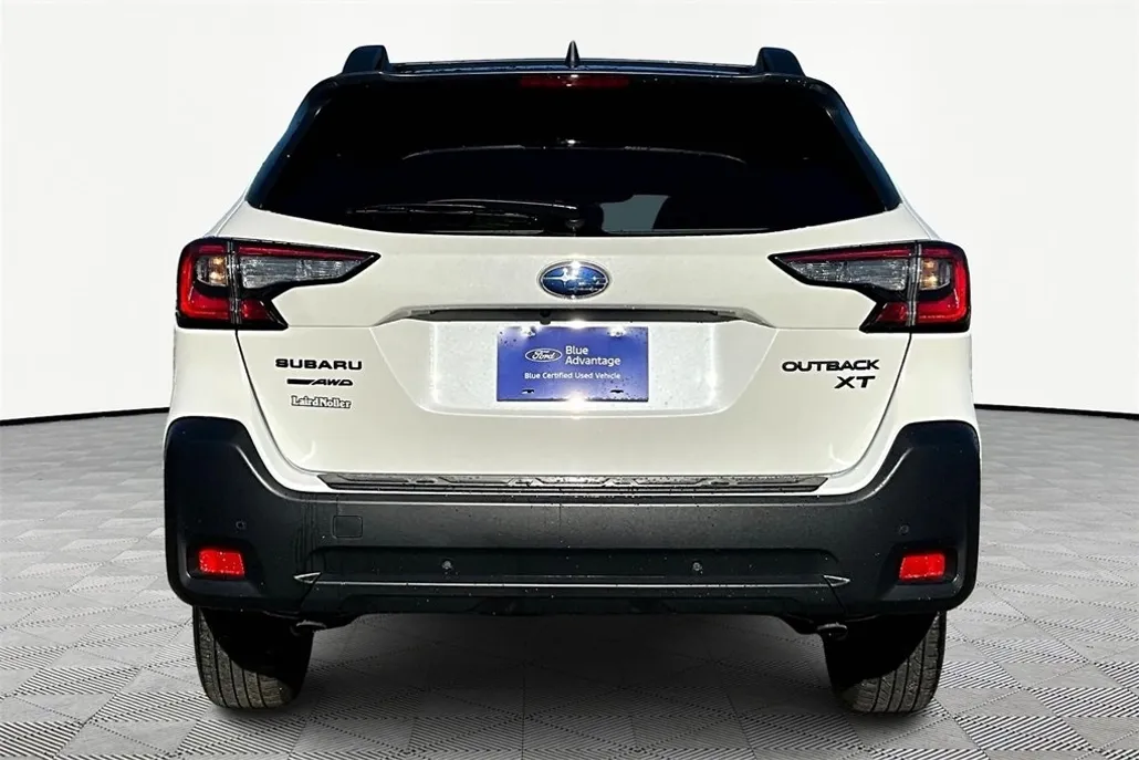 2024 Subaru Outback Onyx Edition XT photo 1
