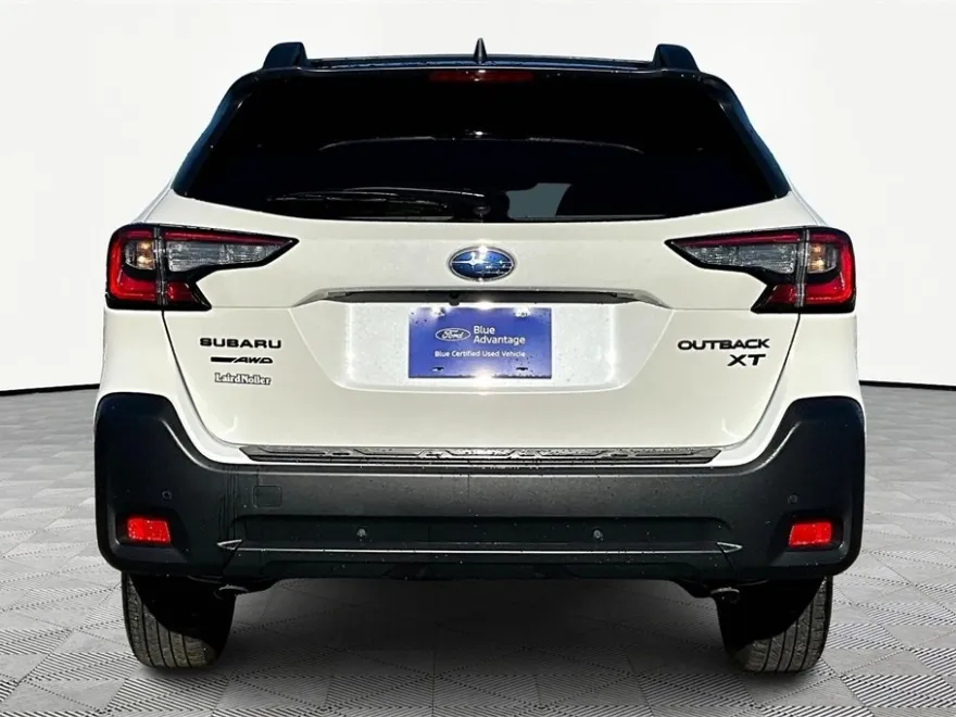 2024 Subaru Outback Onyx Edition XT photo 1