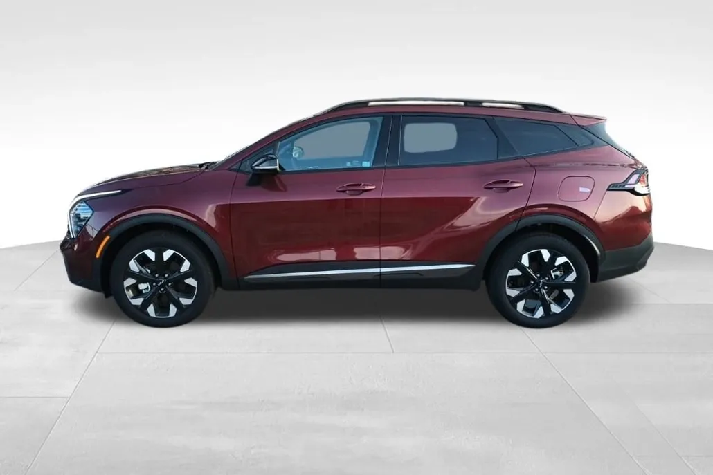2024 Kia Sportage X-Line photo 1