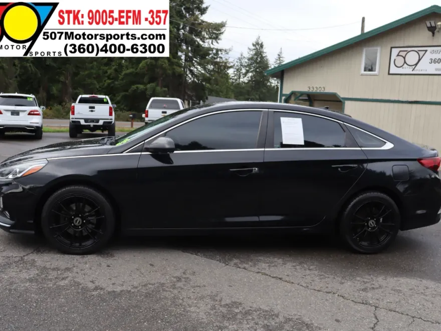 2018 Hyundai Sonata SE photo 1