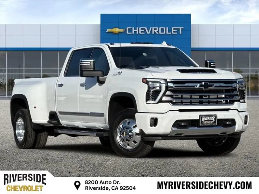 2026 Chevrolet Silverado 3500HD High Country photo 1