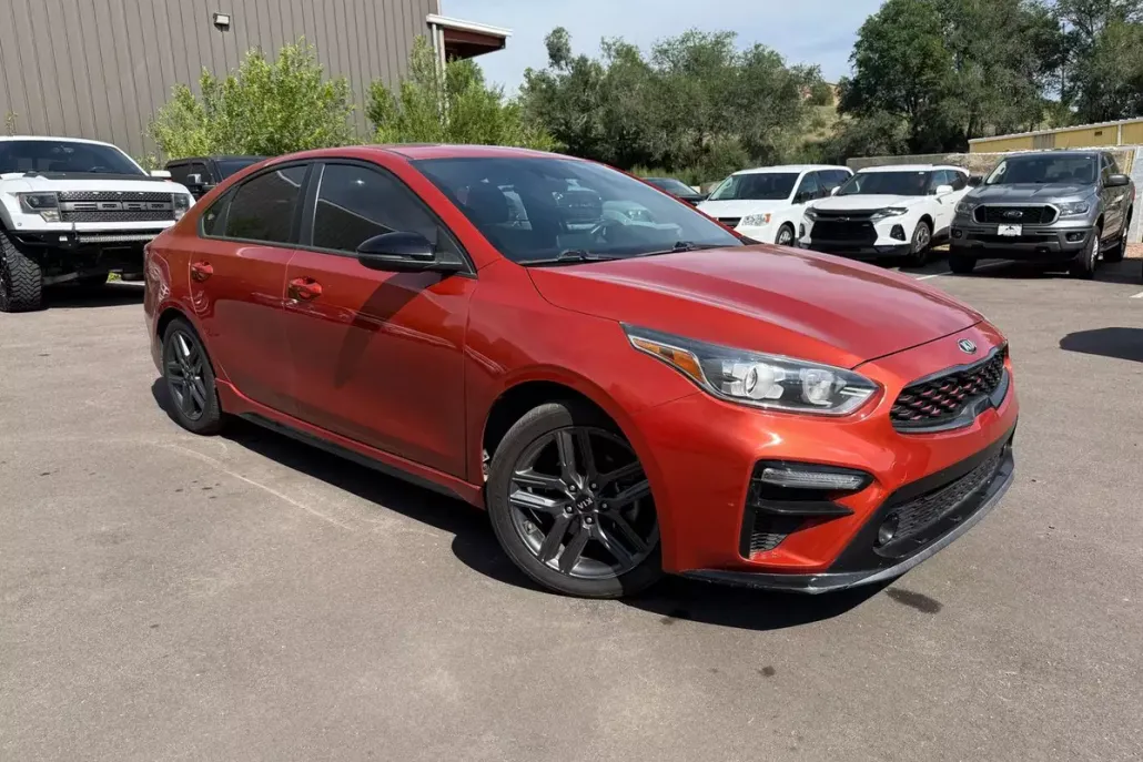 2021 Kia Forte GT-Line photo 1