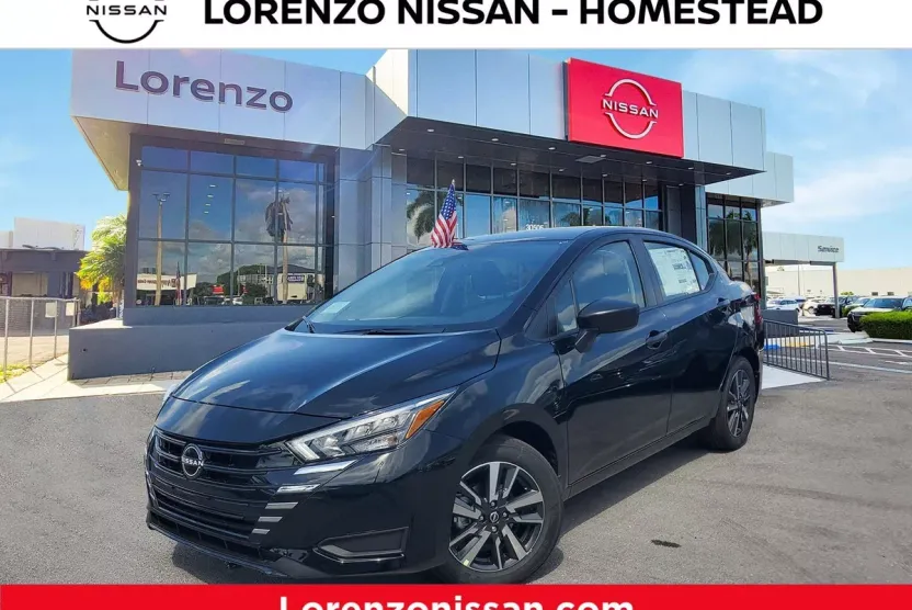 2025 Nissan Versa S photo 1